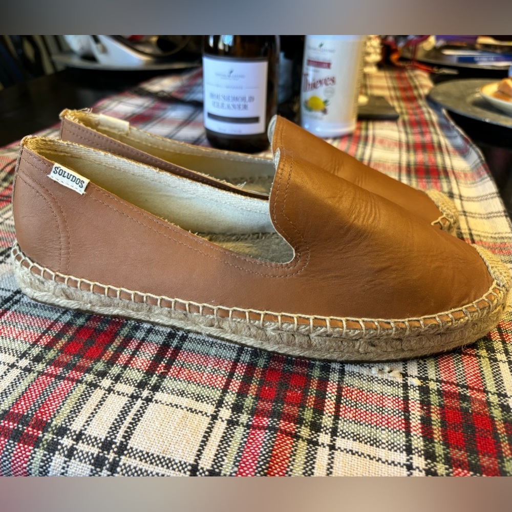 The Seville Smoking Slipper Platform